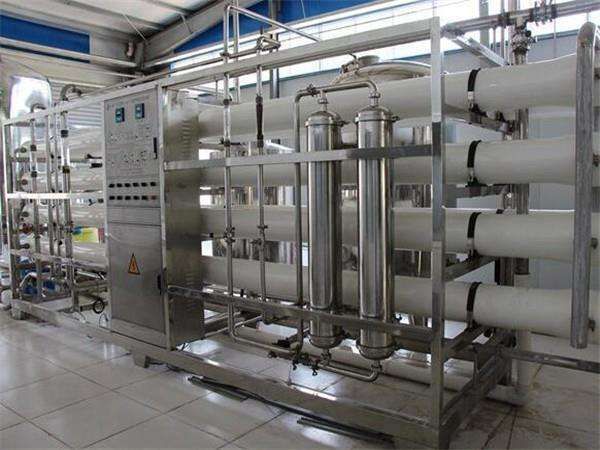 反滲透設備脫鹽效果好，有利環保，一般用于深度水處理